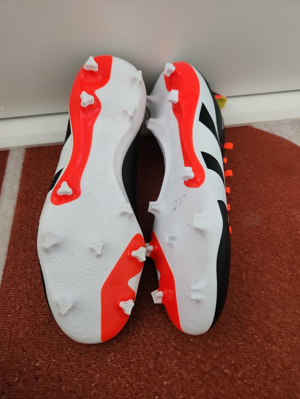 Adidas Predator League L FG Soccer Cleats - Size US 9.5 (Women’s) / 9 (UK) - Picture 4 of 5